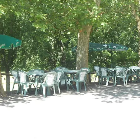 Hotel Aux Gorges Du Dourdou 2*