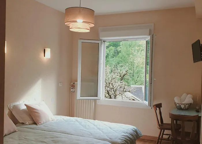 Aux Gorges Du Dourdou Hotel 2*